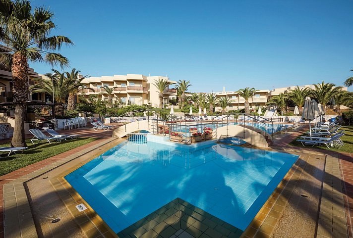 Giannoulis Santa Marina Beach