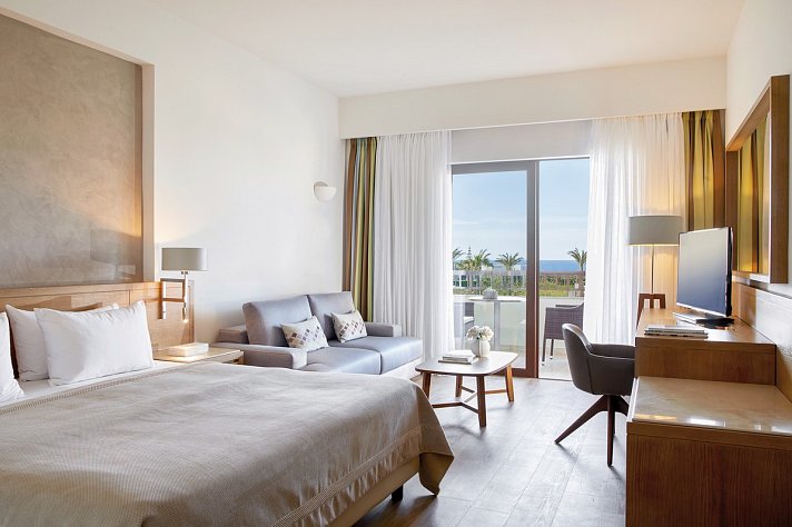 Minoa Palace Resort