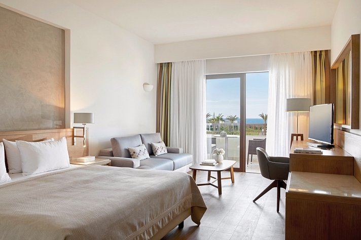 Minoa Palace Resort