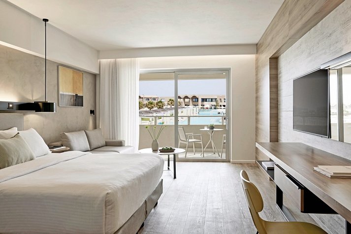 Euphoria Resort - Wohnbeispiel Doppelzimmer Poolblick (Zimmercodierung DBP)