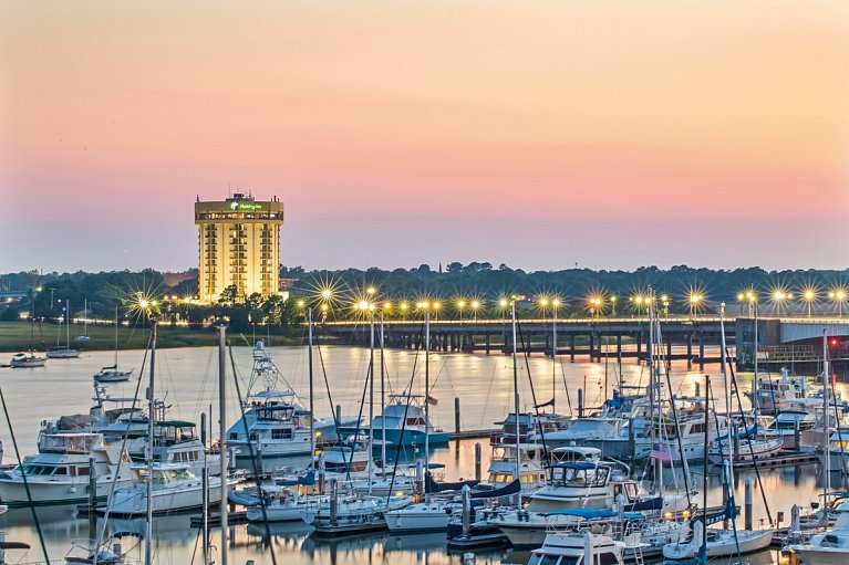 Holiday Inn Riverview