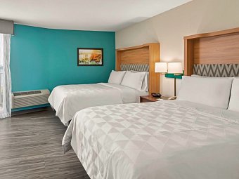 Holiday Inn Riverview - Wohnbeispiel Standard Two Double (Zimmercodierung UG1)