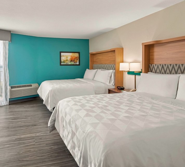 Holiday Inn Riverview