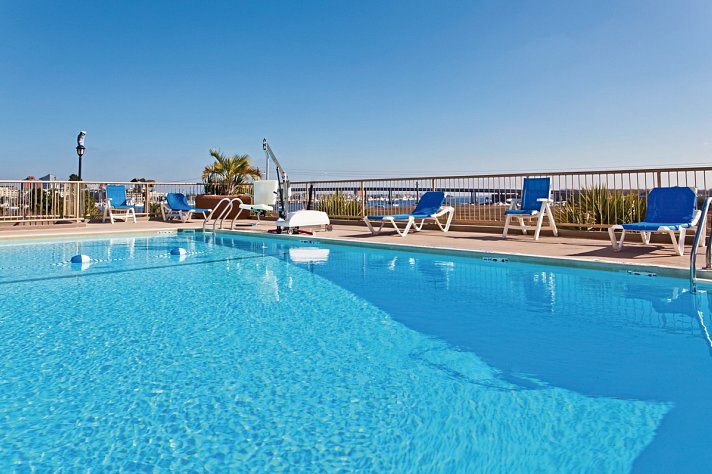Holiday Inn Riverview