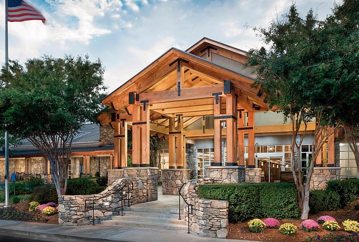 Crowne Plaza Resort Asheville