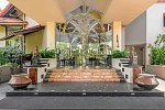Royal Palms Beach Hotel