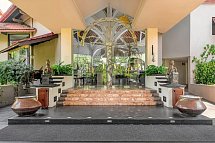 Royal Palms Beach Hotel