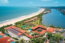 Cinnamon Bentota Beach