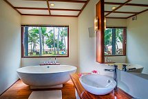 Mermaid Hotel & Club - Badbeispiel Premium Deluxe Sea View (Zimmercodierung UM5)