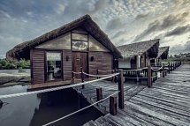 Suriya Resort & Spa - Wohnbeispiel Water Bungalow (Zimmercodierung BX1)