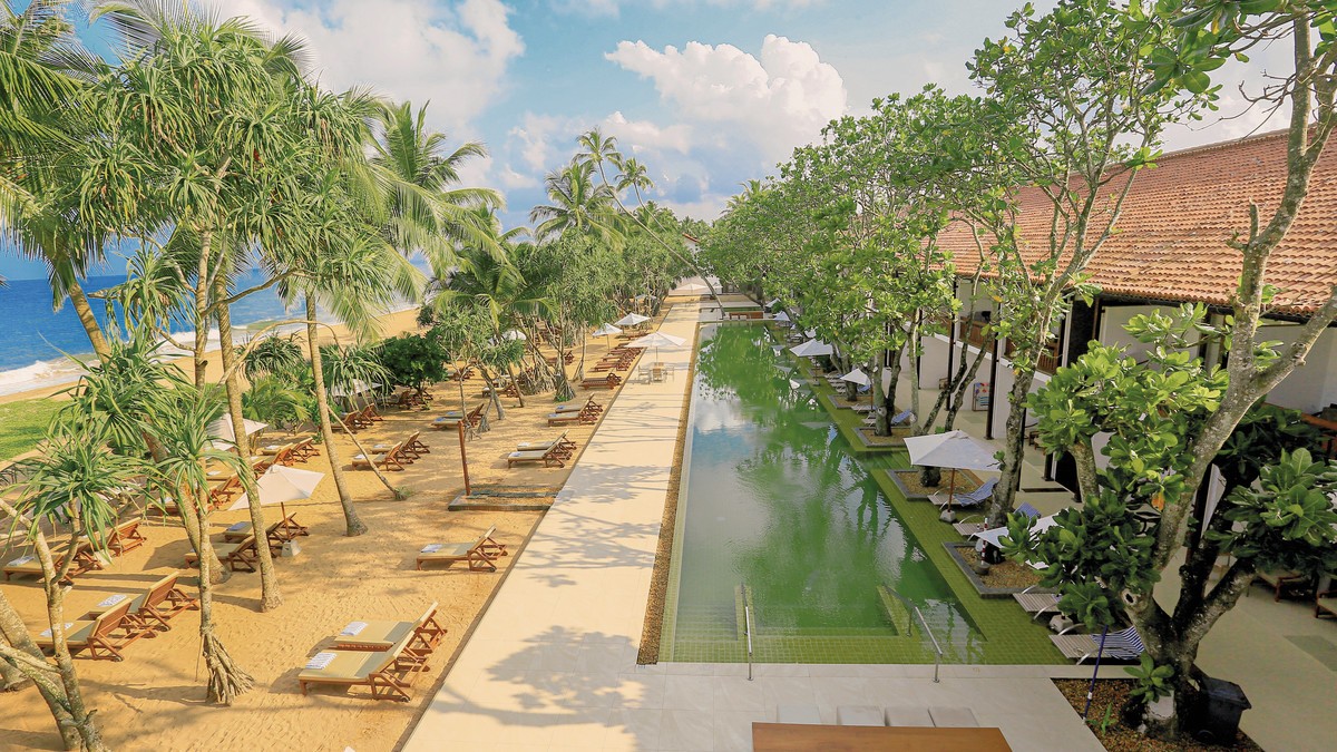 Pandanus Beach Resort & Spa