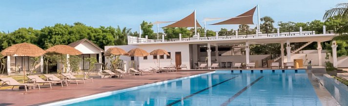 Uppuveli Beach by DSK