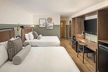 River Canyon Lodge