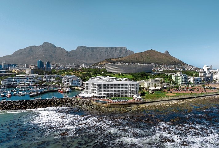 Radisson Collection Hotel Waterfront