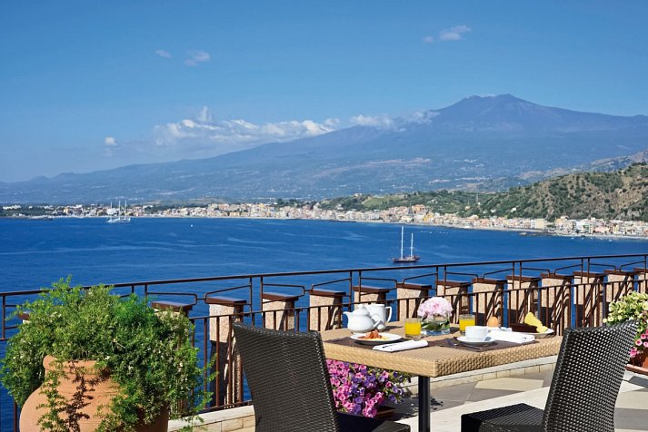 UNAHOTELS Capotaormina