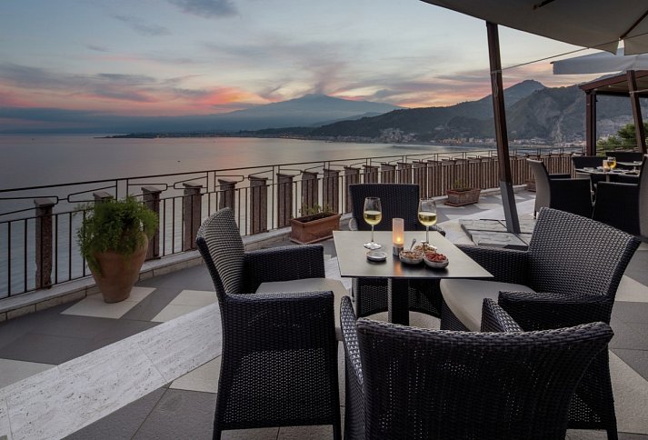 UNAHOTELS Capotaormina