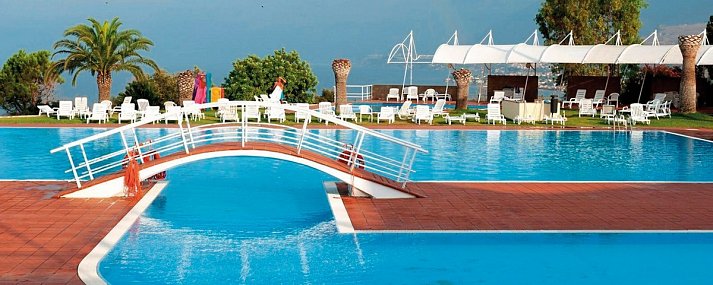 Hotel & Resort Torre Normanna