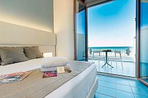 La Battigia - Wohnbeispiel Doppelzimmer Deluxe Meerblick (Zimmercodierung UDM)