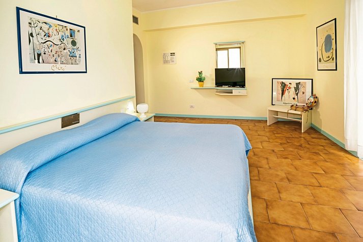 San Pietro - Wohnbeispiel Doppelzimmer Meerblick (Zimmercodierung DBM)