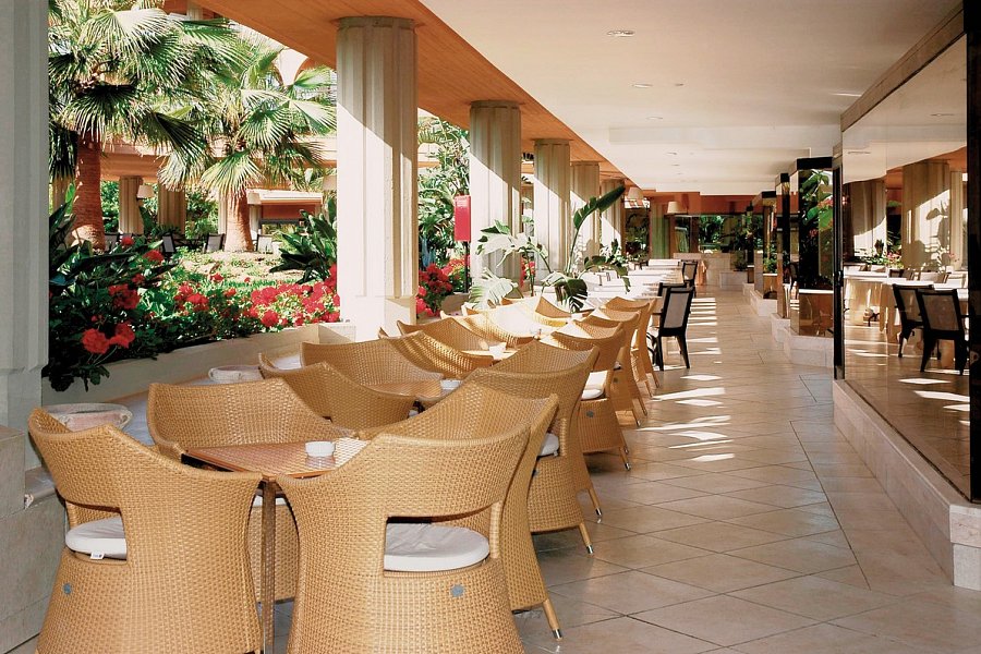 MClub Acacia Resort
