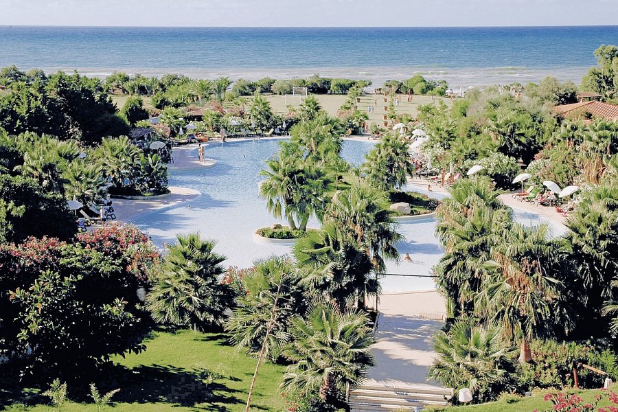 MClub Acacia Resort