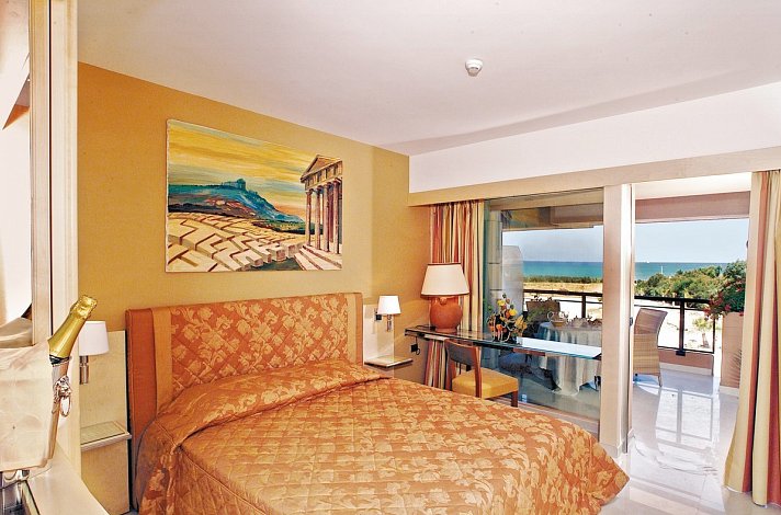 MClub Acacia Resort