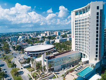 Krystal Urban Cancun