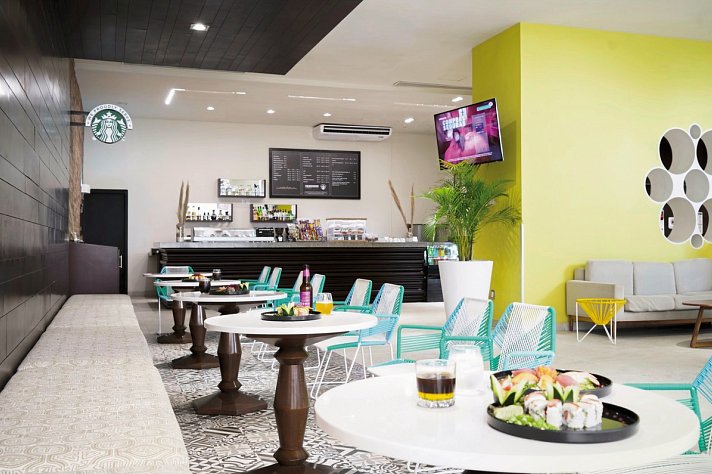 Krystal Urban Cancun