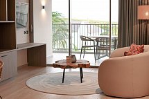 Dolphin Suites - Wohnbeispiel Deluxe Suite Preferred View (Zimmercodierung WD2)
