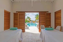 Dolphin Suites
