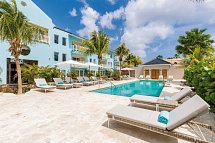 Dolphin Suites