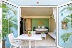 Dolphin Suites