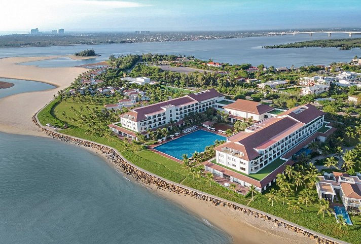 Renaissance Danang Hoi An Resort & Spa