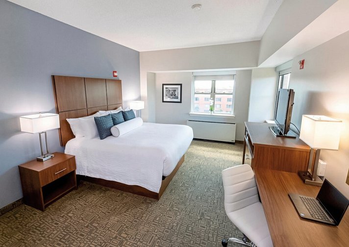 Kellogg Conference Hotel