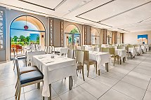 Club Palm Azur