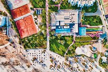 Club Palm Azur