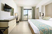 Club Palm Azur