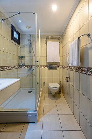 Marmaris Bay Resort - Beispiel Bad Doppelzimmer (Zimmercodierungen DBG & DBN)