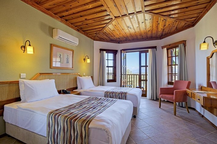 Montana Pine Resort Hotel & Spa