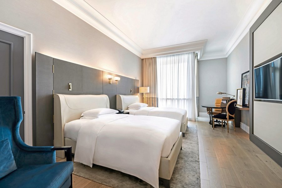 The Ritz-Carlton, Doha - Wohnbeispiel Deluxe Room (Zimmercodierung UD1)
