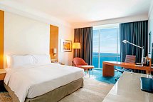 Hilton Doha Hotel - Wohnbeispiel Deluxe Sea View (Zimmercodierung UDM)