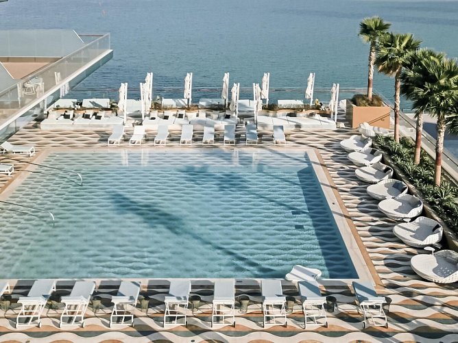 Fairmont Doha - Fairmont Gold Pool
