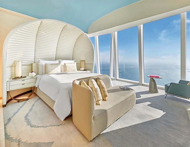 Fairmont Doha - Wohnbeispiel One Bedroom Gold Suite Sea View Balcony (Zimmercodierung WLM)