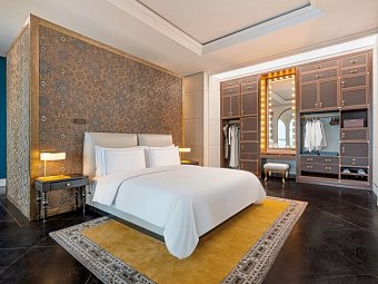 Raffles Doha - Crescent Signature Suite