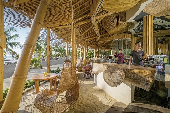 Bali Mandira Beach Resort & Spa - Sand Bar Azul Beach Club