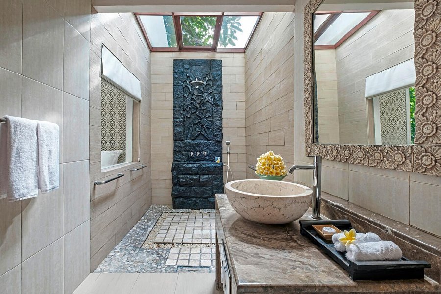 Bali Mandira Beach Resort & Spa - Beispiel Bad Garden Cottage (Zimmercodierungen UBG & ULG)