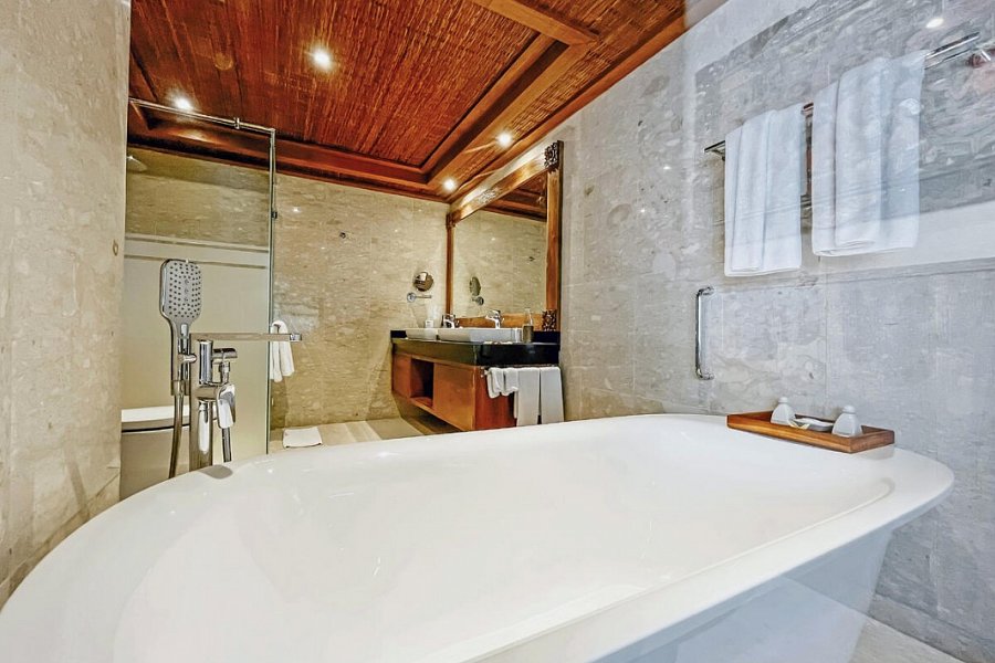 Sakti Garden Resort & Spa - Beispiel Bad Terrace Suite (Zimmercodierung WB1)