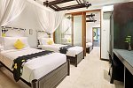 Legian Beach Hotel