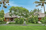 Legian Beach Hotel