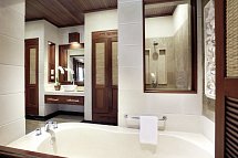 Bali Tropic Resort & Spa - Wohnbeispiel Deluxe Bungalow (Zimmercodierungen BD1 & BD2)